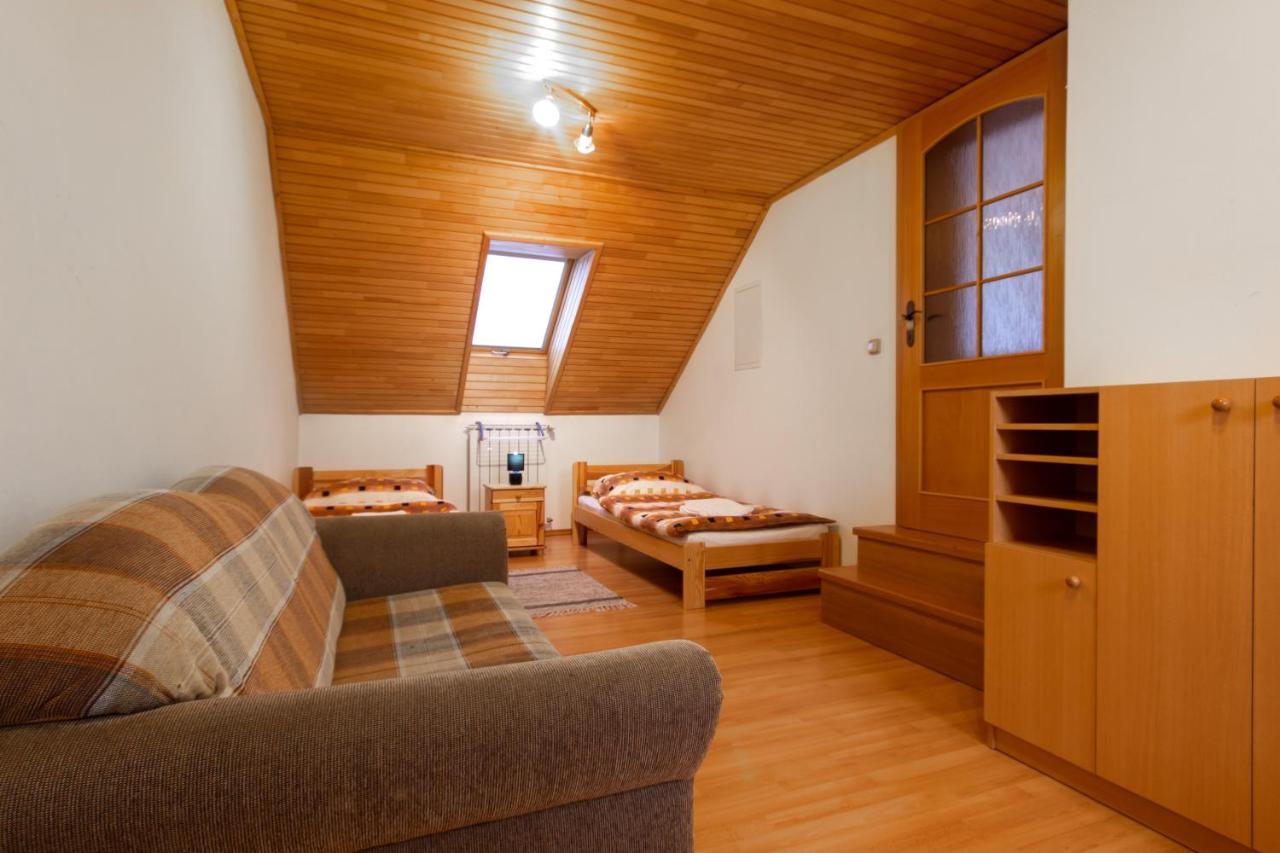 Wow Liptov Holiday House ลิฟตอฟสกีมิคูลาช ภายนอก รูปภาพ