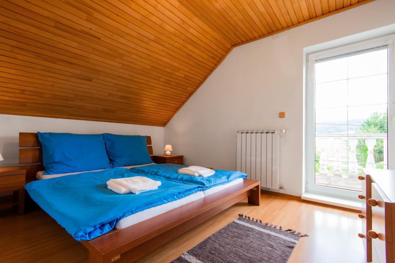 Wow Liptov Holiday House ลิฟตอฟสกีมิคูลาช ภายนอก รูปภาพ
