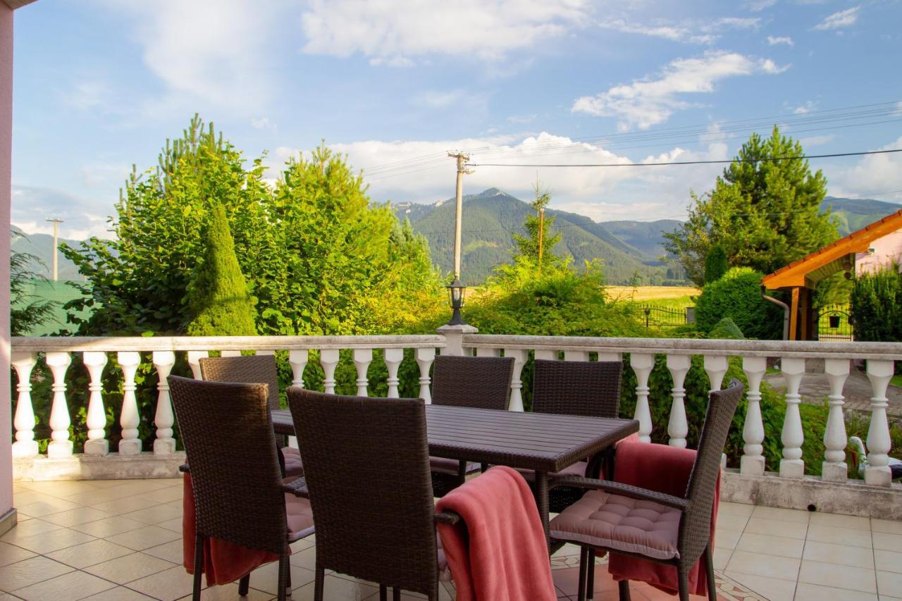 Wow Liptov Holiday House ลิฟตอฟสกีมิคูลาช ภายนอก รูปภาพ