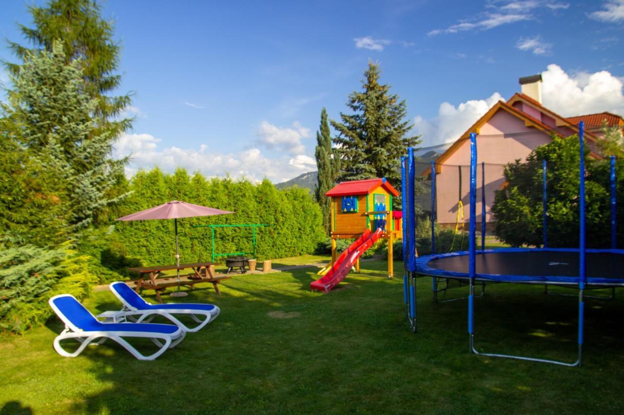 Wow Liptov Holiday House ลิฟตอฟสกีมิคูลาช ภายนอก รูปภาพ